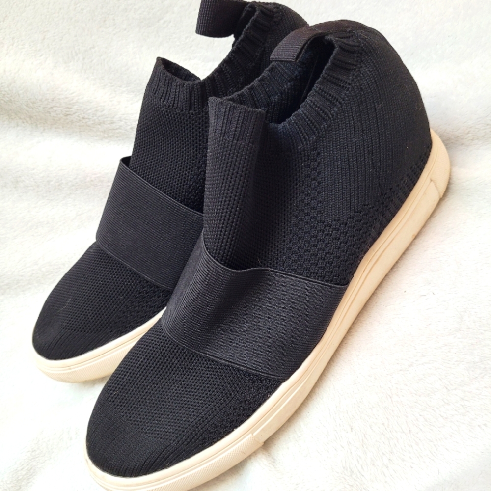 Material Girl Wedge Sneakers 9.5